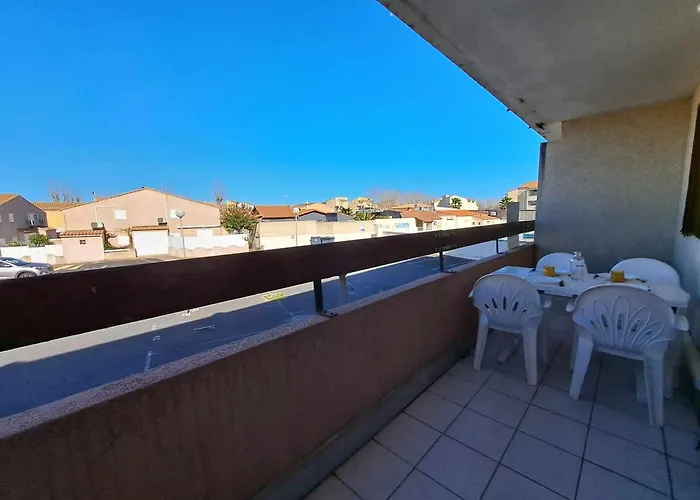 2 Pieces Climatise Avec Balcon, Garage Et Piscine A - Fr-1-326-707 *