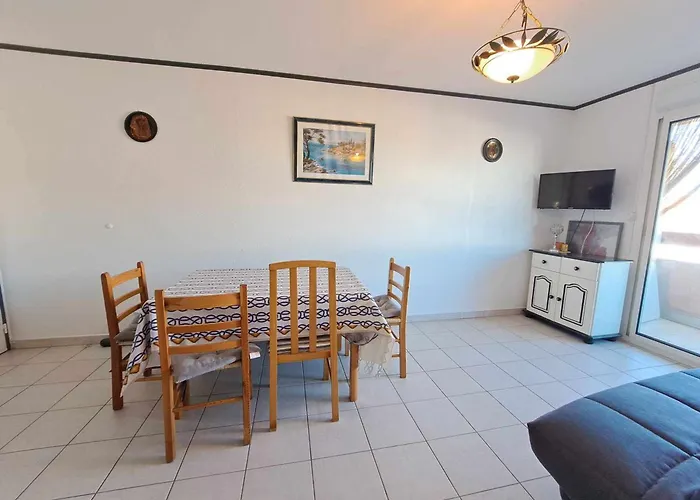 2 Pieces Climatise Avec Balcon, Garage Et Piscine A - Fr-1-326-707 * Marseillan (Herault)